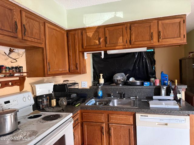 2237 ALDERNEY Court, Middleburg, FL 32068