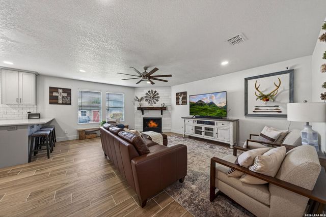 117 Gatewood Bay, Cibolo, TX 78108
