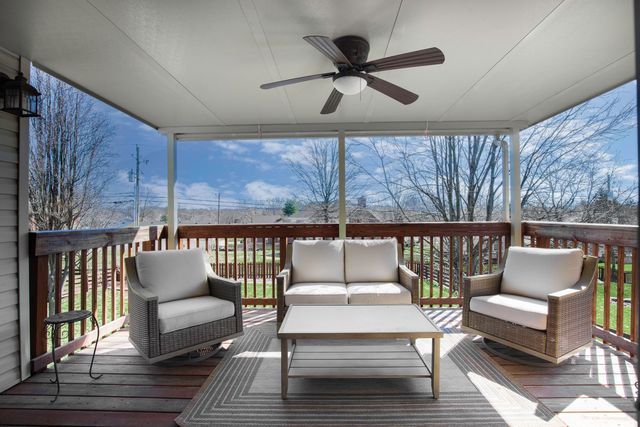 104 Pheasant Run, Nicholasville, KY 40356