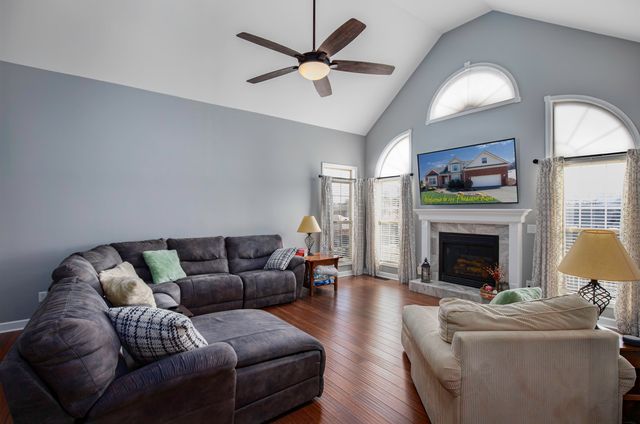 104 Pheasant Run, Nicholasville, KY 40356