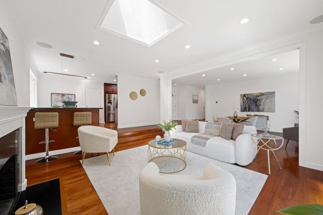 1096 Del Cambre Drive, San Jose, CA 95129