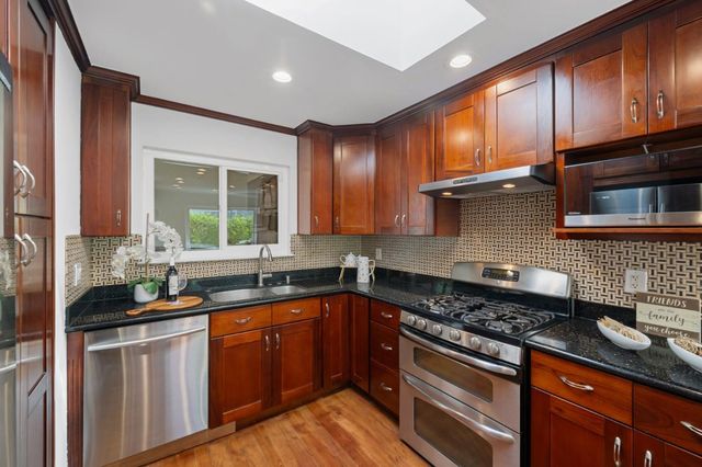 1096 Del Cambre Drive, San Jose, CA 95129