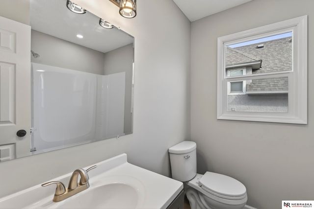 6325 N 31st Avenue, Omaha, NE 68111