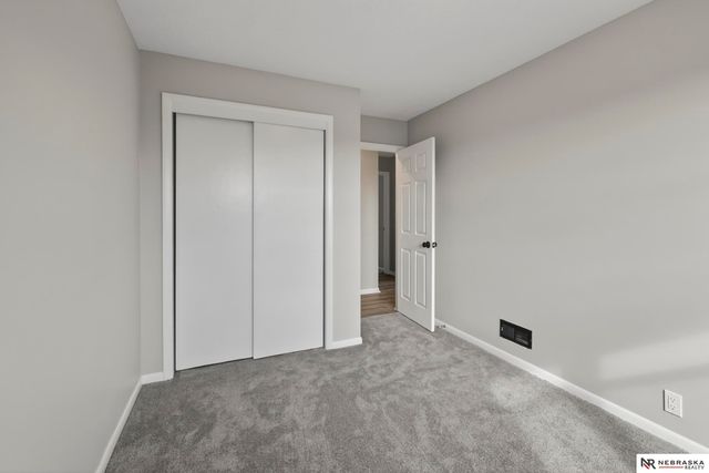 6325 N 31st Avenue, Omaha, NE 68111