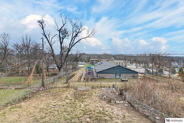 6325 N 31st Avenue, Omaha, NE 68111