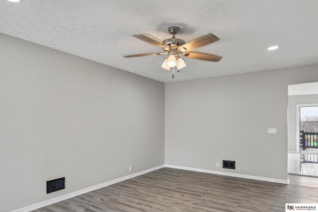 6325 N 31st Avenue, Omaha, NE 68111