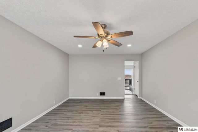 6325 N 31st Avenue, Omaha, NE 68111