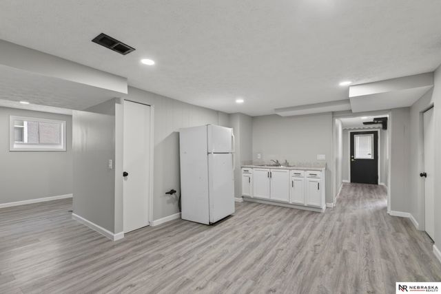 6325 N 31st Avenue, Omaha, NE 68111