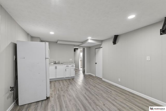 6325 N 31st Avenue, Omaha, NE 68111