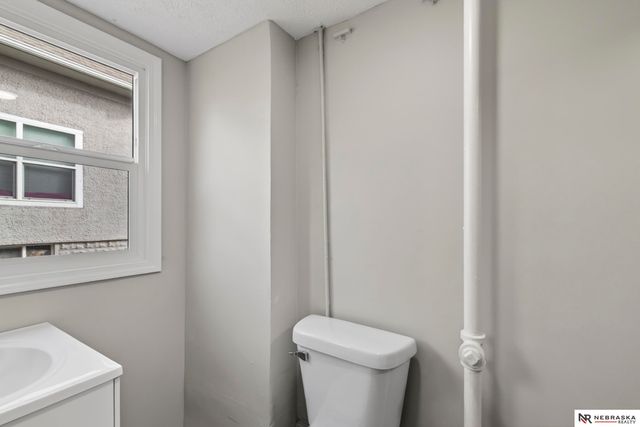 6325 N 31st Avenue, Omaha, NE 68111