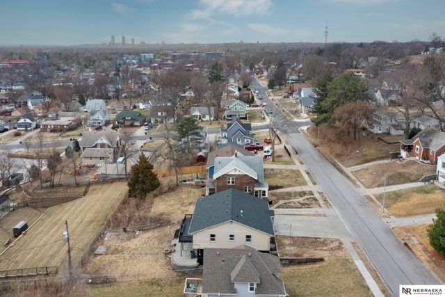 6325 N 31st Avenue, Omaha, NE 68111