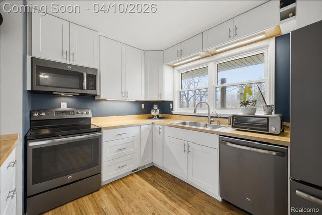 9272 Green Road, Atlas Township, MI 48438