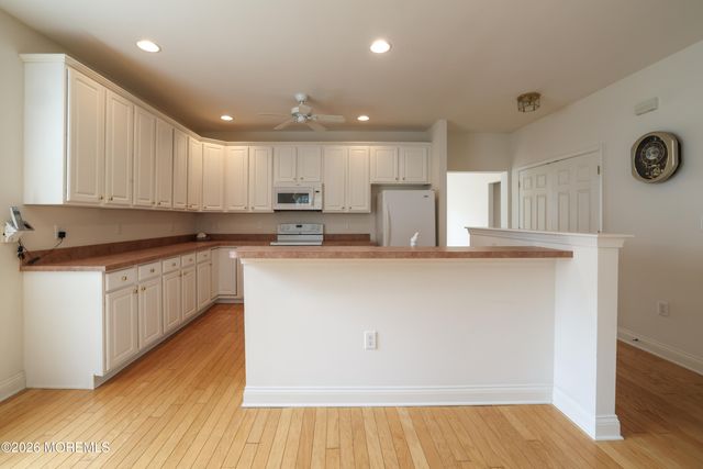 30 Silver Lake Drive, Barnegat, NJ 08005