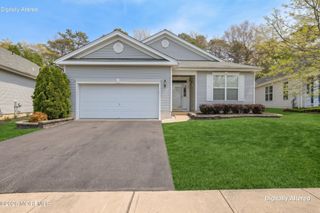 30 Silver Lake Drive, Barnegat, NJ 08005