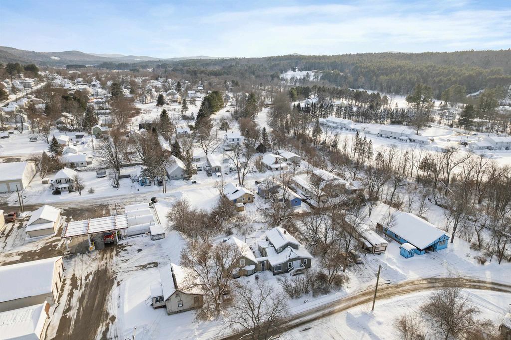 11 Putnam Road, Newport, NH 03773