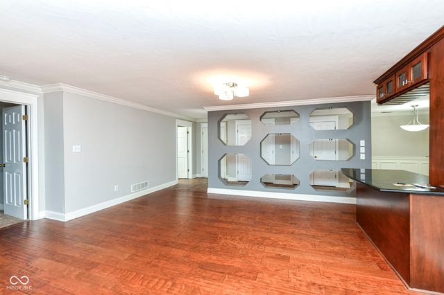 8690 Jaffa Court West Drive 35, Indianapolis, IN 46260