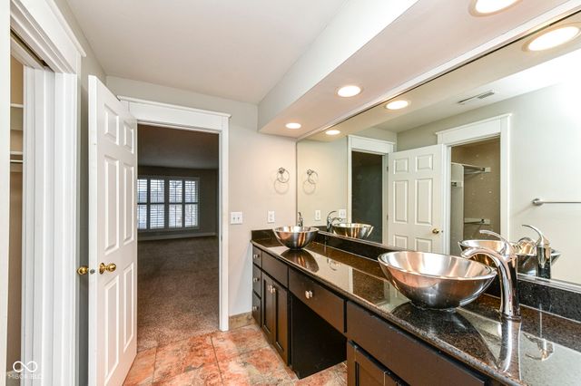 8690 Jaffa Court West Drive 35, Indianapolis, IN 46260