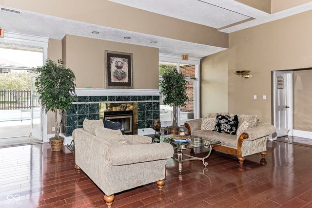 8690 Jaffa Court West Drive 35, Indianapolis, IN 46260