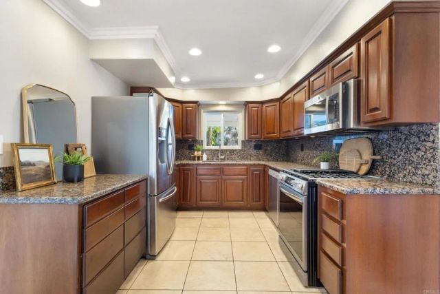 773 Puebla St, Encinitas, CA 92024