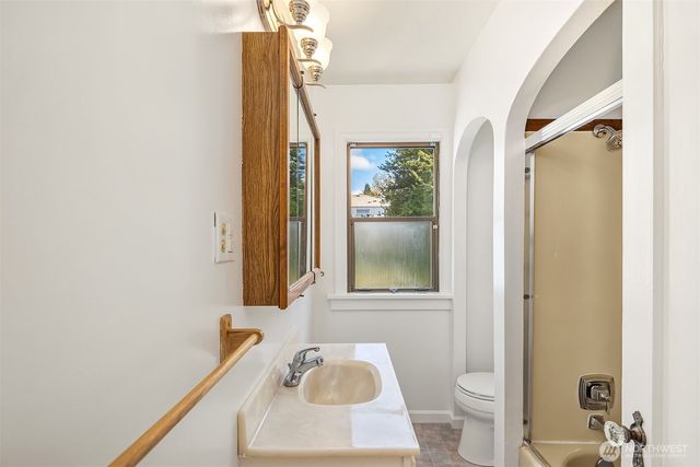 3838 38th Avenue S, Seattle, WA 98118