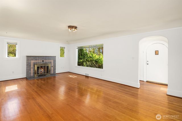 3838 38th Avenue S, Seattle, WA 98118