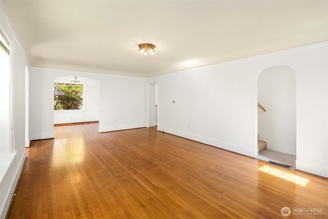3838 38th Avenue S, Seattle, WA 98118