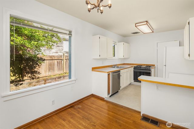 3838 38th Avenue S, Seattle, WA 98118
