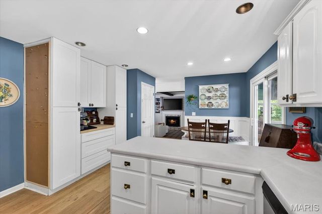 9 Carriage Way W, St Peters, MO 63376
