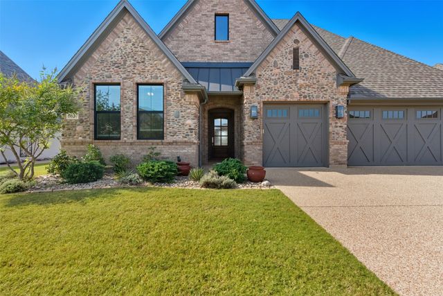 6627 Pinehurst Drive, Granbury, TX 76049