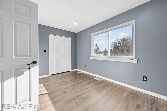 4306 Tallman Drive, Troy, MI 48085