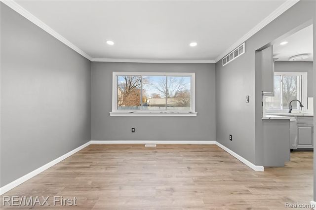 4306 Tallman Drive, Troy, MI 48085