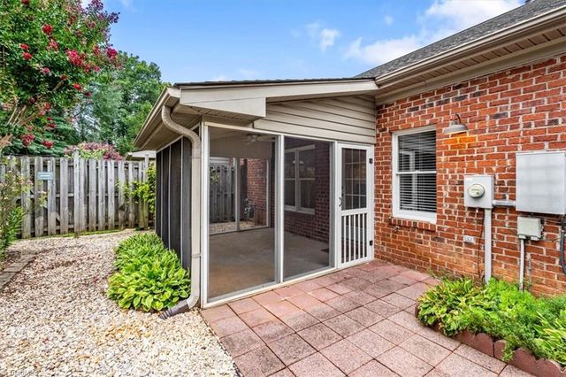 656 Sonoma Lane, High Point, NC 27265