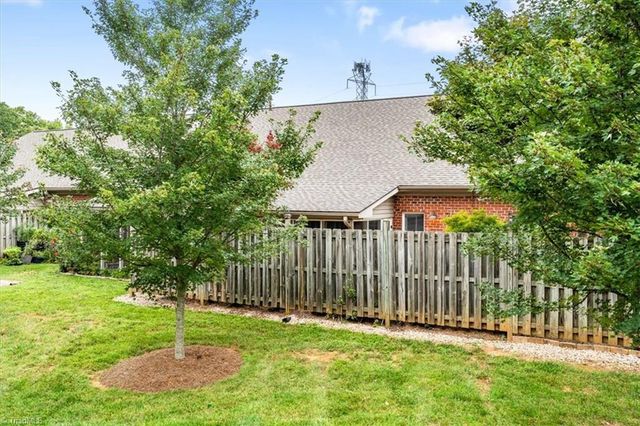 656 Sonoma Lane, High Point, NC 27265