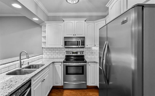656 Sonoma Lane, High Point, NC 27265