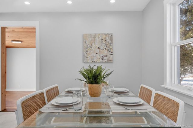 27 Franklin Road, Hyde Park, NY 12538