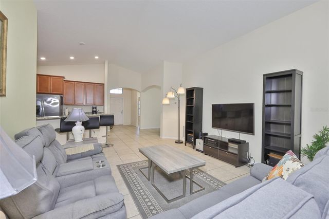 10806 WHITECAP DRIVE, Riverview, FL 33579