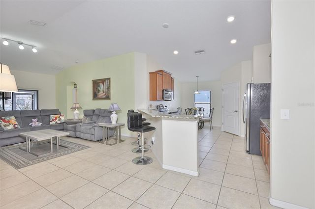 10806 WHITECAP DRIVE, Riverview, FL 33579