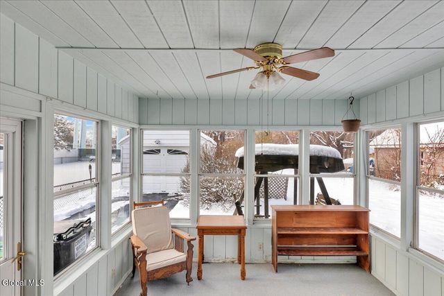 1034 Wallace Avenue, Rotterdam, NY 12306