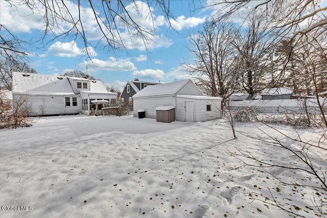 1034 Wallace Avenue, Rotterdam, NY 12306