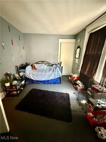 492 N Ellsworth Avenue, Salem, OH 44460