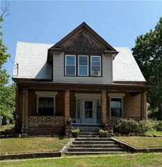 492 N Ellsworth Avenue, Salem, OH 44460