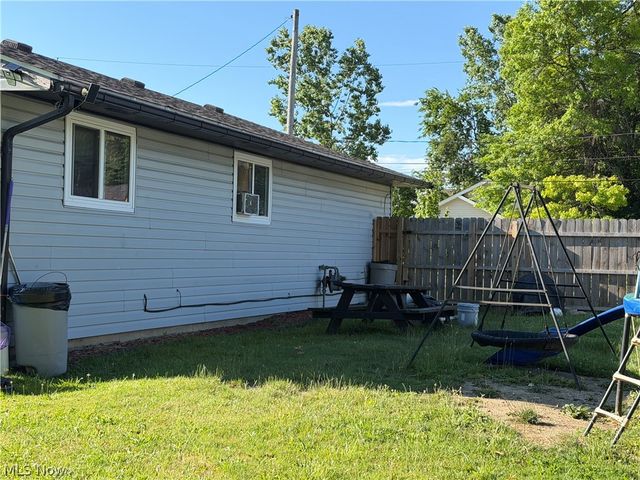362 Brace Avenue, Elyria, OH 44035
