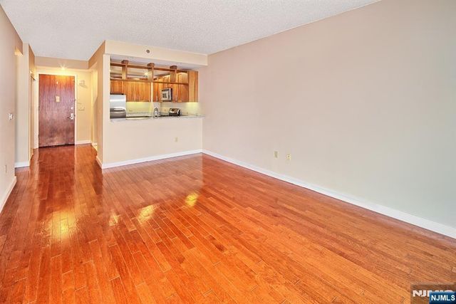 20 Newport Parkway 1209, Jersey City, NJ 07310