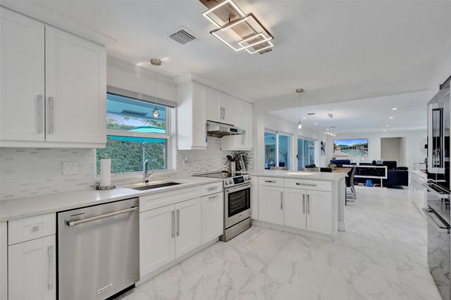 4104 NE 21st Avenue, Fort Lauderdale, FL 33308