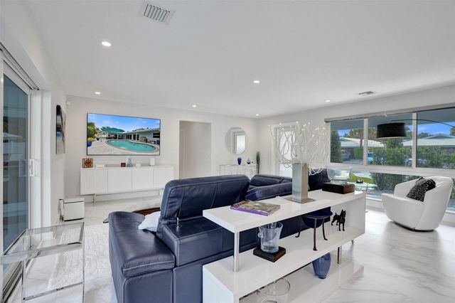 4104 NE 21st Avenue, Fort Lauderdale, FL 33308