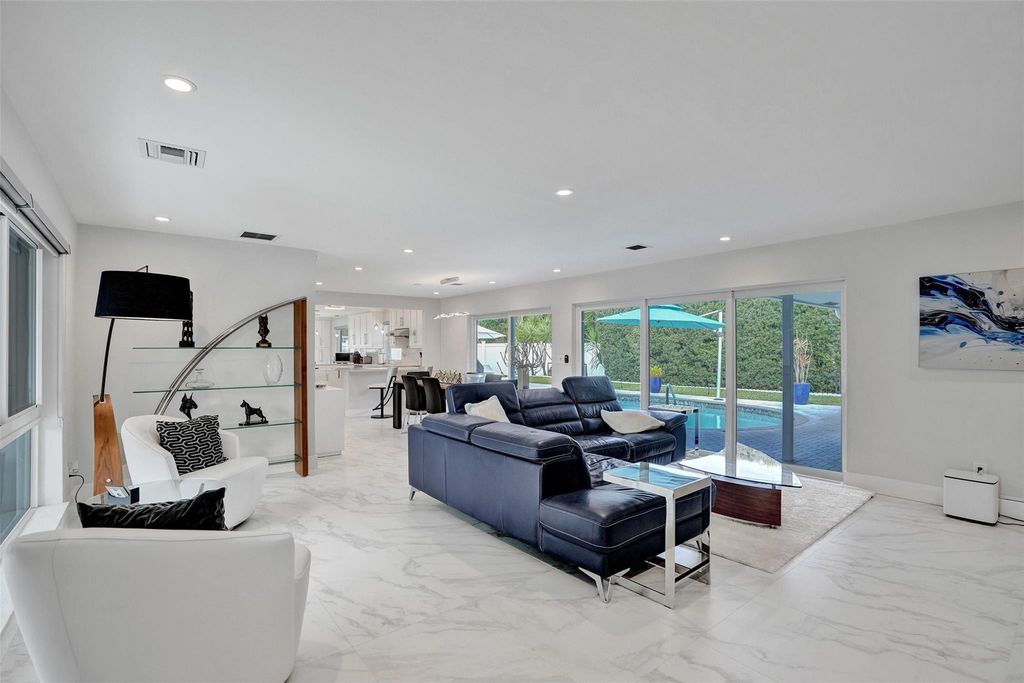 4104 NE 21st Avenue, Fort Lauderdale, FL 33308