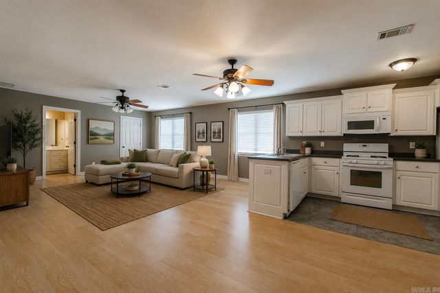 1306 Tupelo Court, Jacksonville, AR 72076