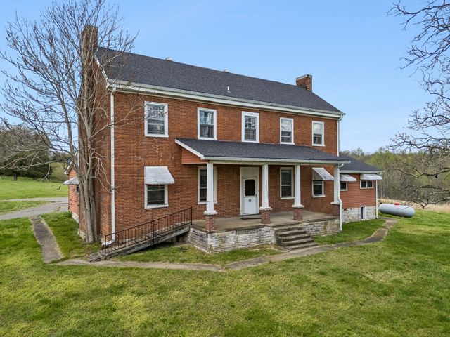 857 Davenport Rd, Cumberland City, TN 37050