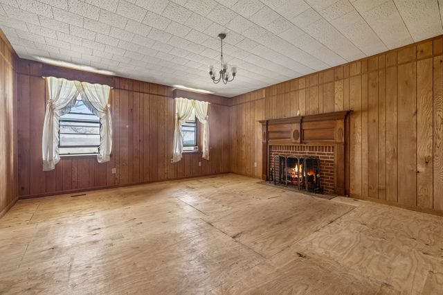 857 Davenport Rd, Cumberland City, TN 37050