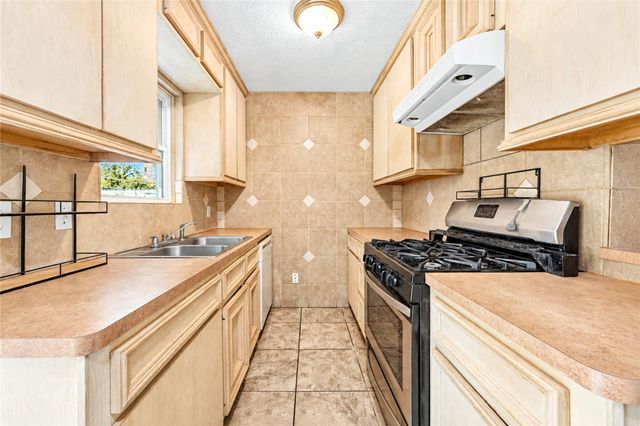 1009 Wisconsin Street, South Houston, TX 77587